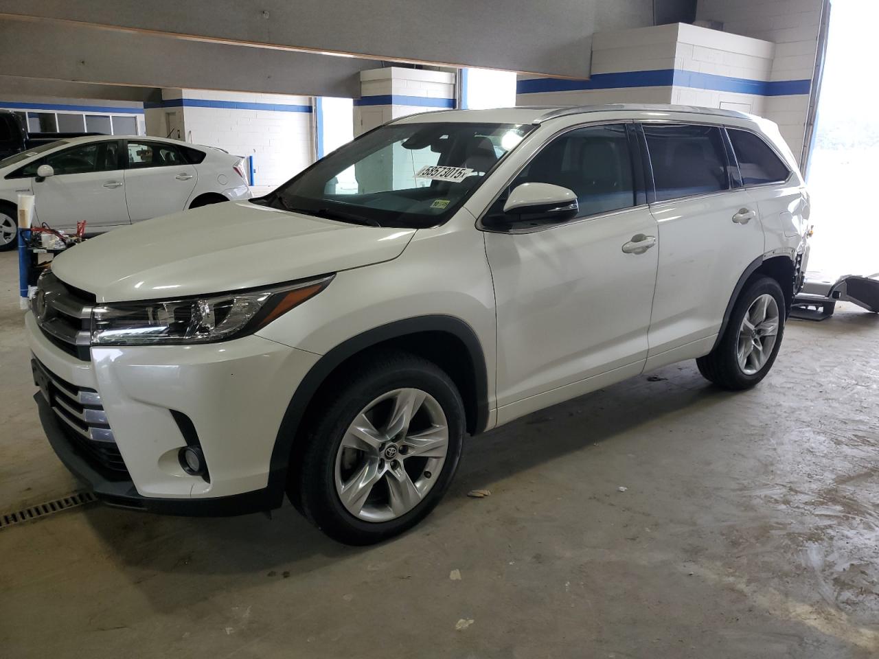 Sandston, VA에서 판매 중인 2018 Toyota Highlander Limited - Rear End