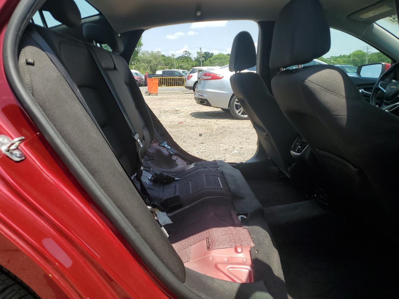 CHEVROLET MALIBU 2018 VIN 1G1ZD5ST1JF244795 фото 10