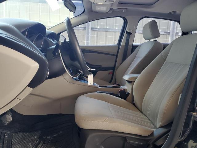 Sedans FORD FOCUS 2015 Czarny