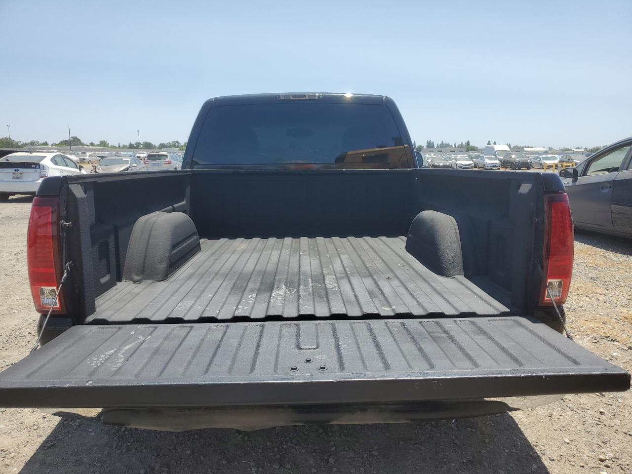 2005 GMC New Sierra C1500 VIN: 1GTEC14VX5Z327081 Lot: 59348755