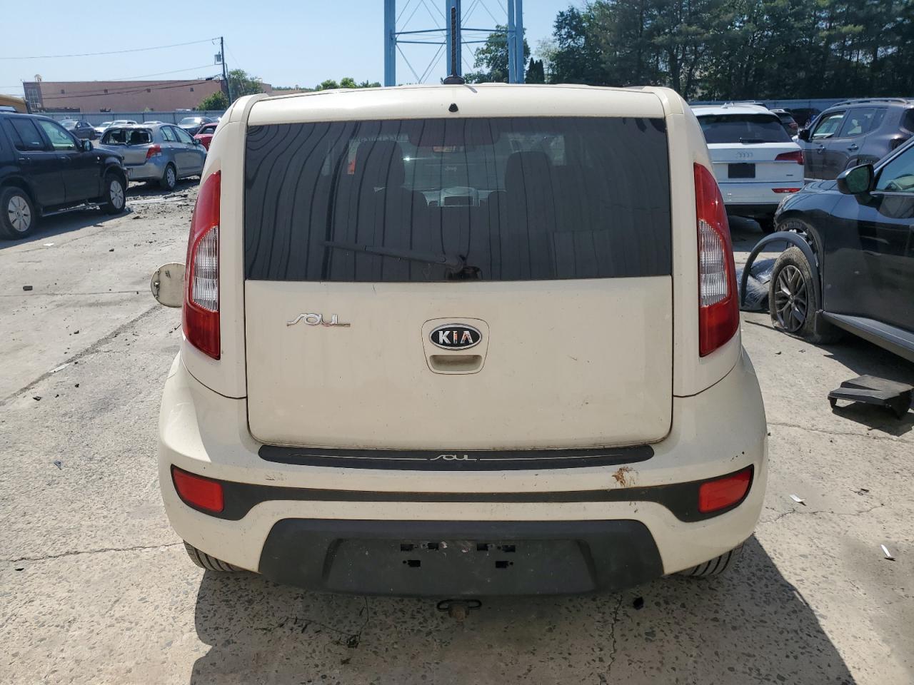 2012 Kia Soul VIN: KNDJT2A55C7411729 Lot: 62219625