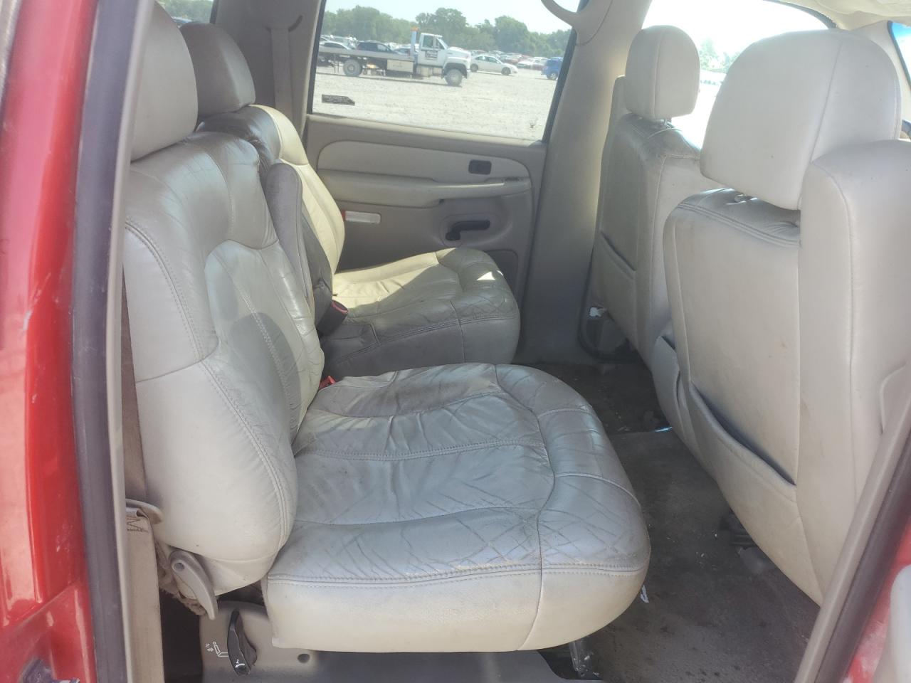 2002 Chevrolet Suburban K1500 VIN: 1GNFK16Z72J193641 Lot: 62131905