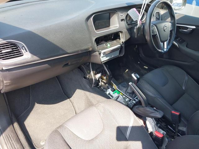 2018 VOLVO V40 MOMENT