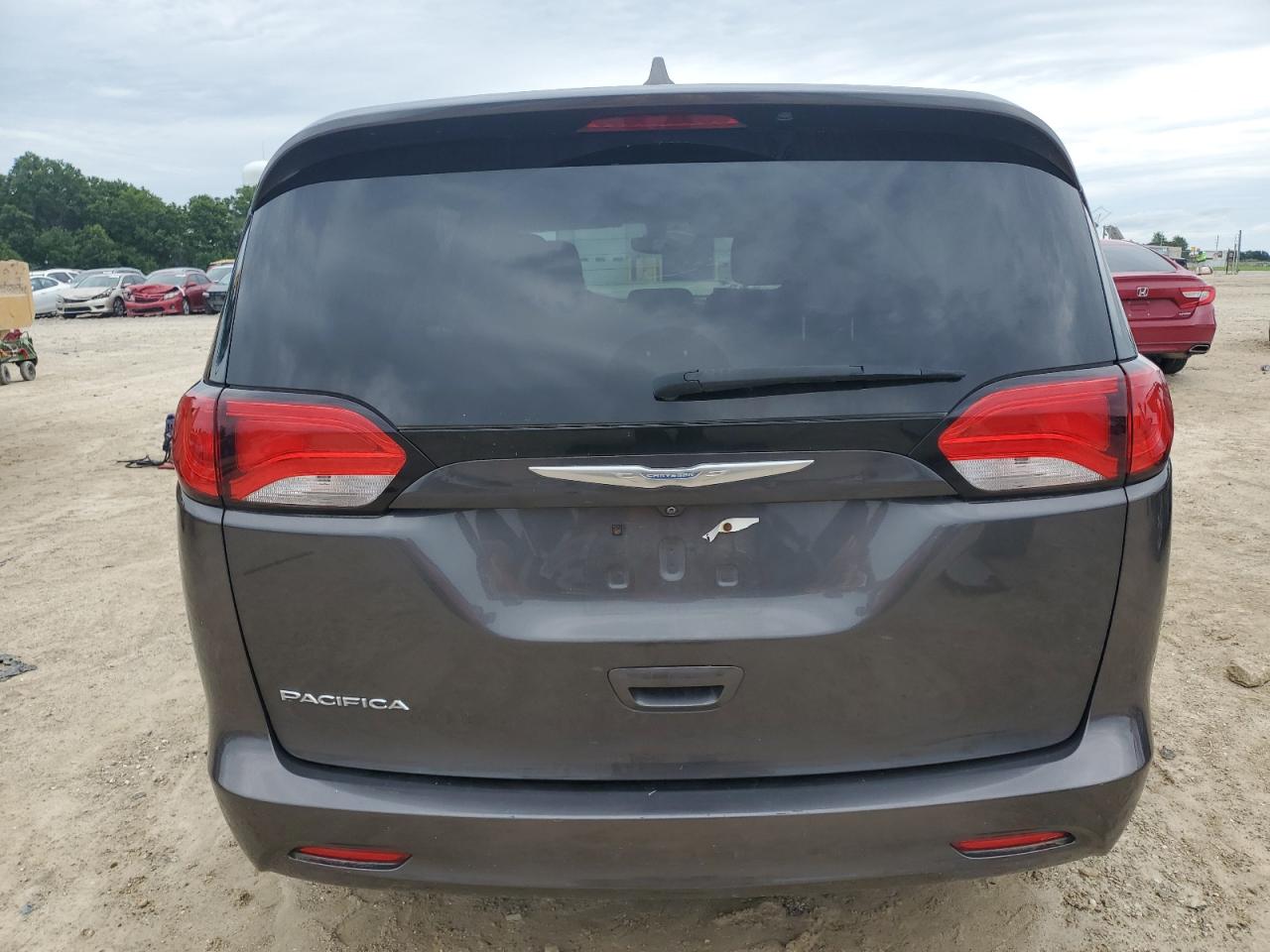 2017 Chrysler Pacifica Touring VIN: 2C4RC1DG5HR675856 Lot: 62707495