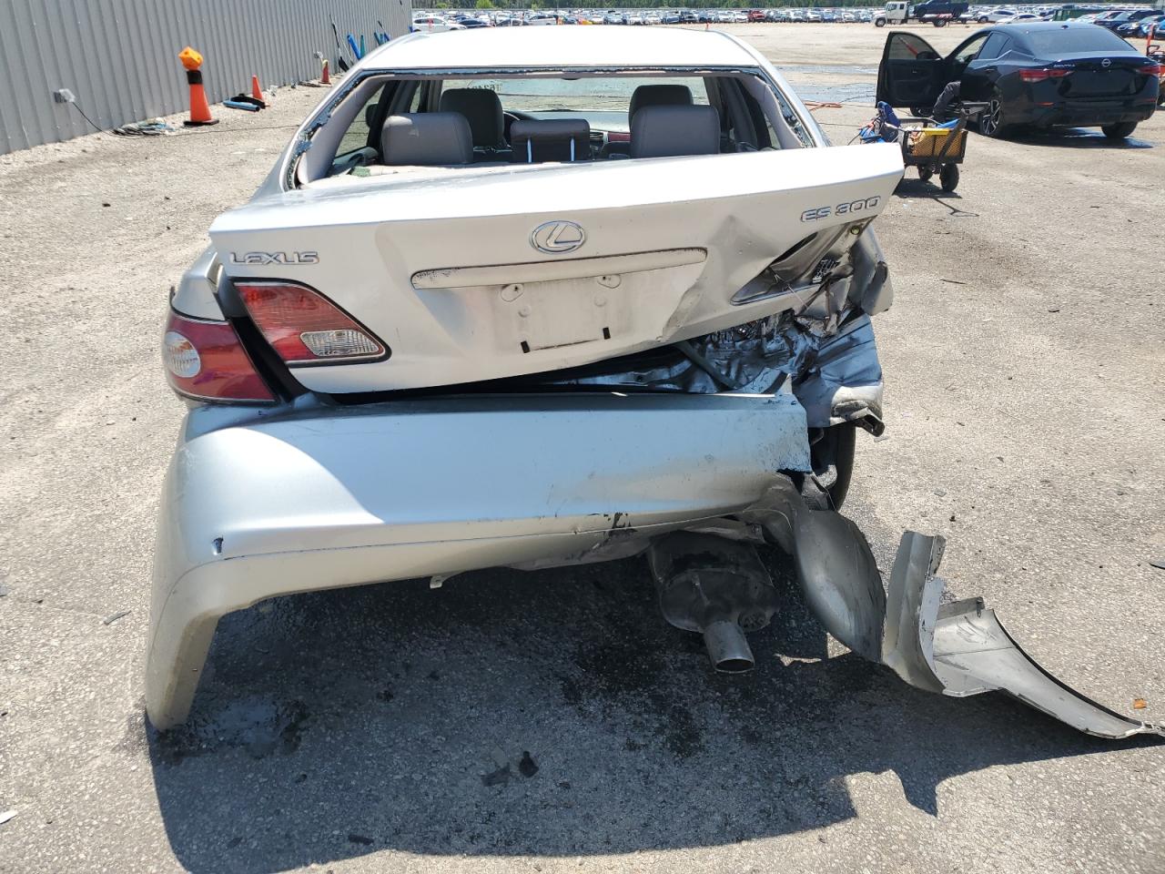 2003 Lexus Es 300 VIN: JTHBF30G530131580 Lot: 62424355
