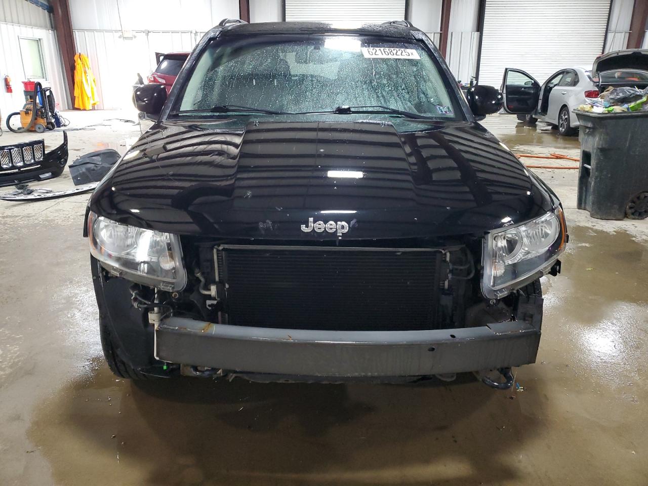 2016 Jeep Compass Latitude VIN: 1C4NJDEB2GD573909 Lot: 62168225