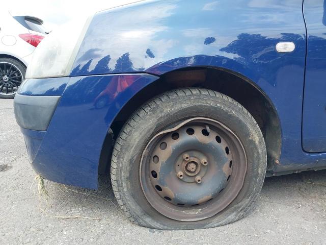 2006 RENAULT CLIO CAMPU
