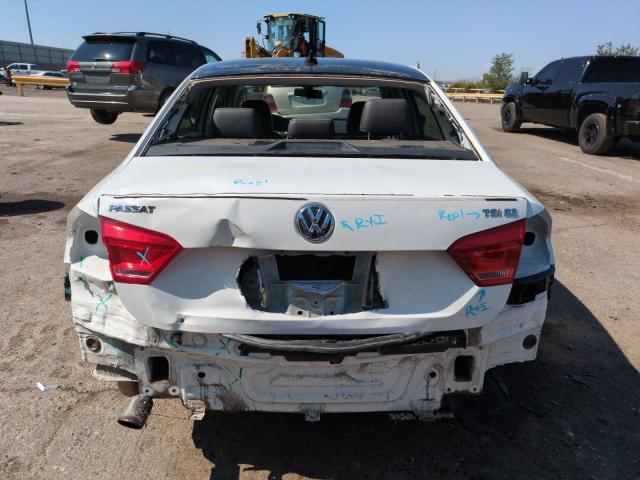 Sedans VOLKSWAGEN PASSAT 2015 White