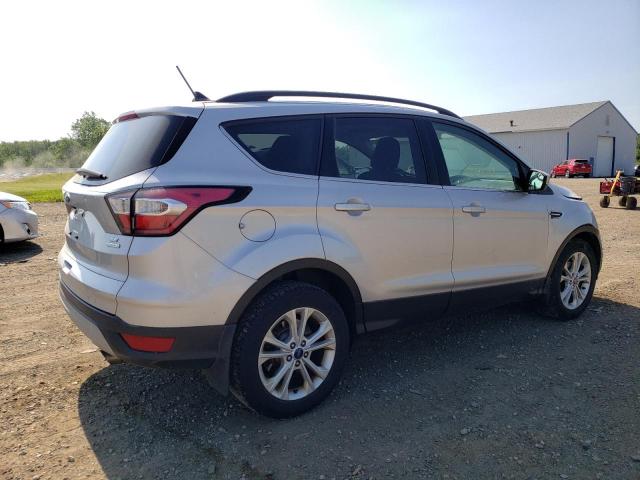  FORD ESCAPE 2018 Srebrny