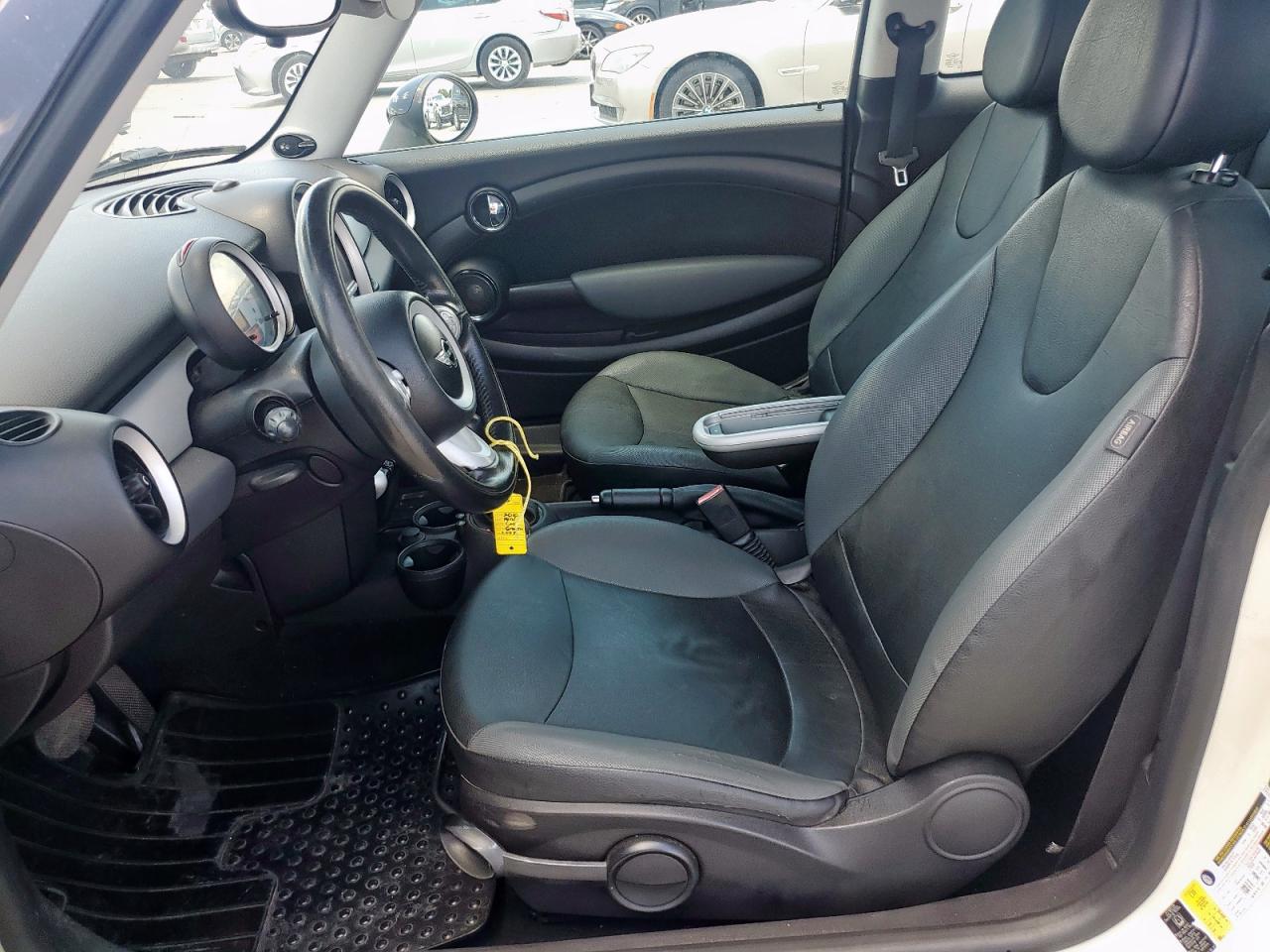 2010 Mini Cooper VIN: WMWMF3C52ATZ66811 Lot: 62948155