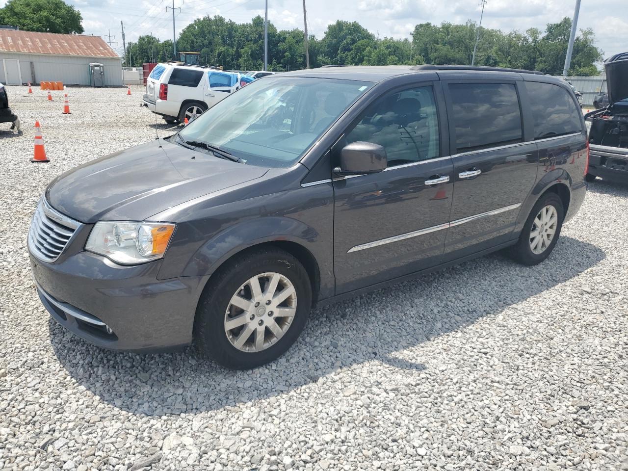 2016 Chrysler Town & Country Touring იყიდება Columbus-ში, OH - Minor Dent/Scratches