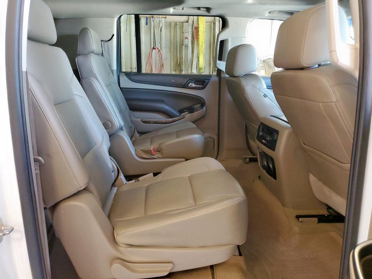 2016 Chevrolet Suburban C1500 Lt VIN: 1GNSCHKC9GR269410 Lot: 61280585