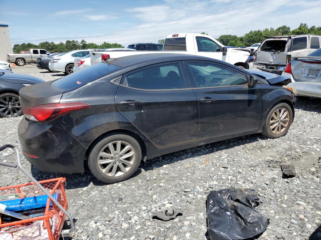 HYUNDAI ELANTRA 2016 VIN 5NPDH4AE6GH763830 photo 3
