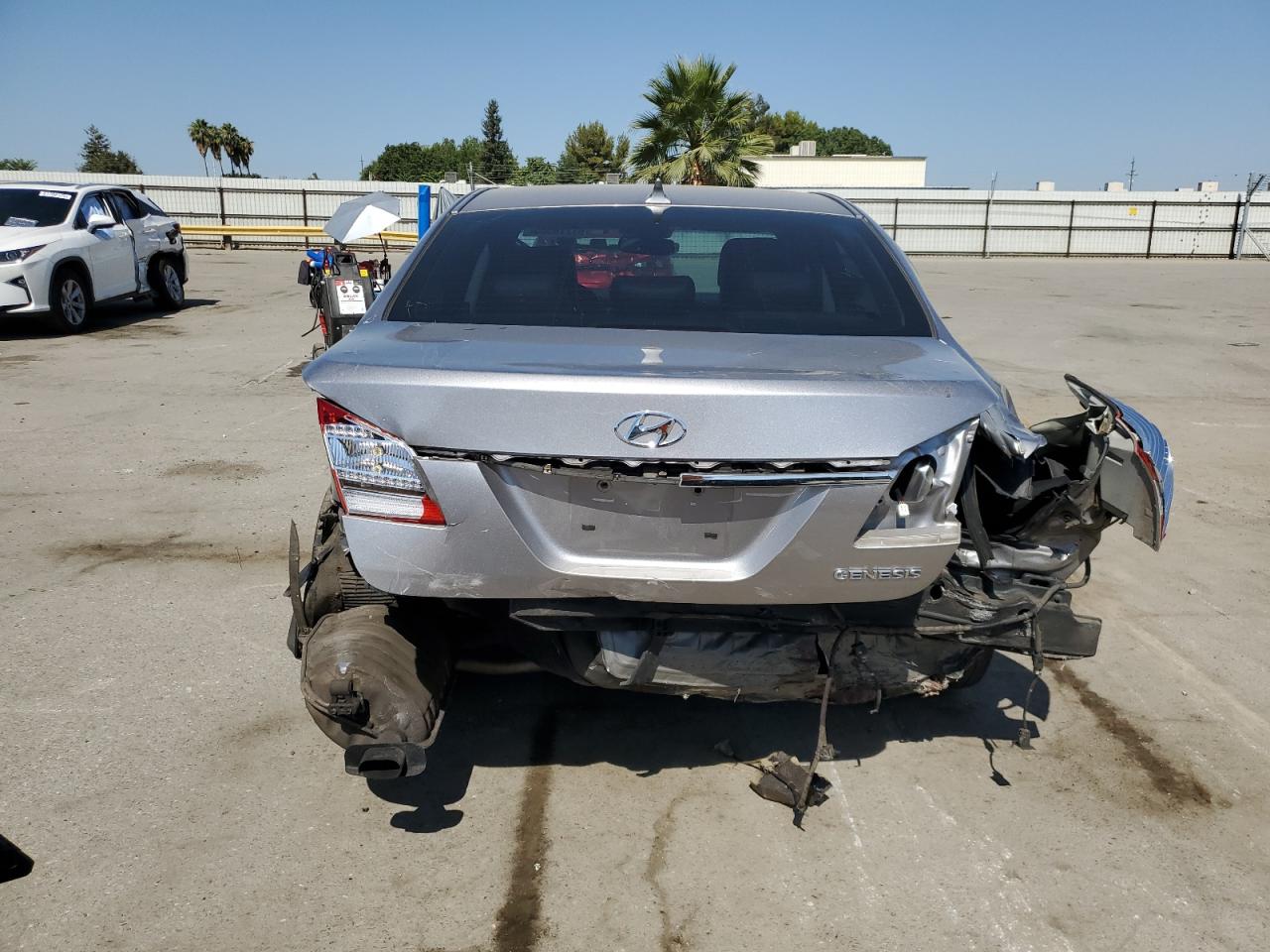 2012 Hyundai Genesis 3.8L VIN: KMHGC4DD7CU189183 Lot: 61276355