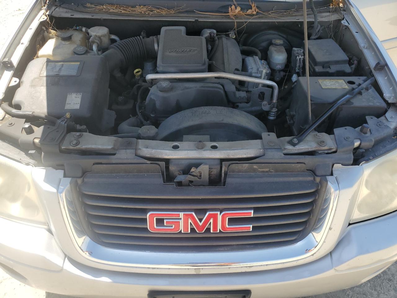 2004 GMC Envoy VIN: 1GKDS13S442262164 Lot: 61822915