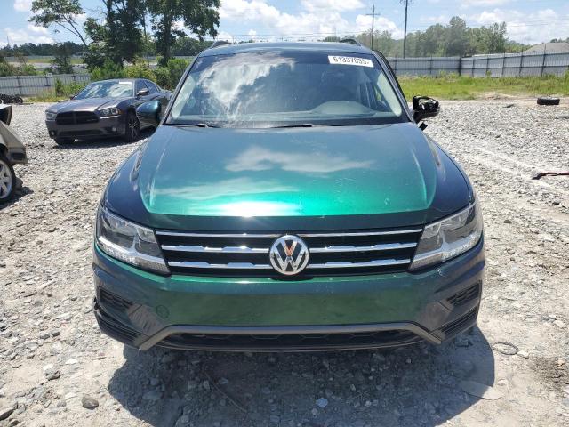  VOLKSWAGEN TIGUAN 2021 Зеленый