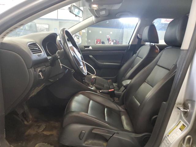 Crossovers VOLKSWAGEN JETTA 2013 Srebrny