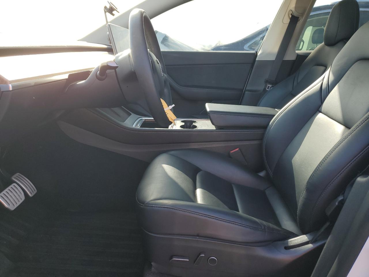 2022 Tesla Model Y VIN: 7SAYGDEF5NF376966 Lot: 61473255