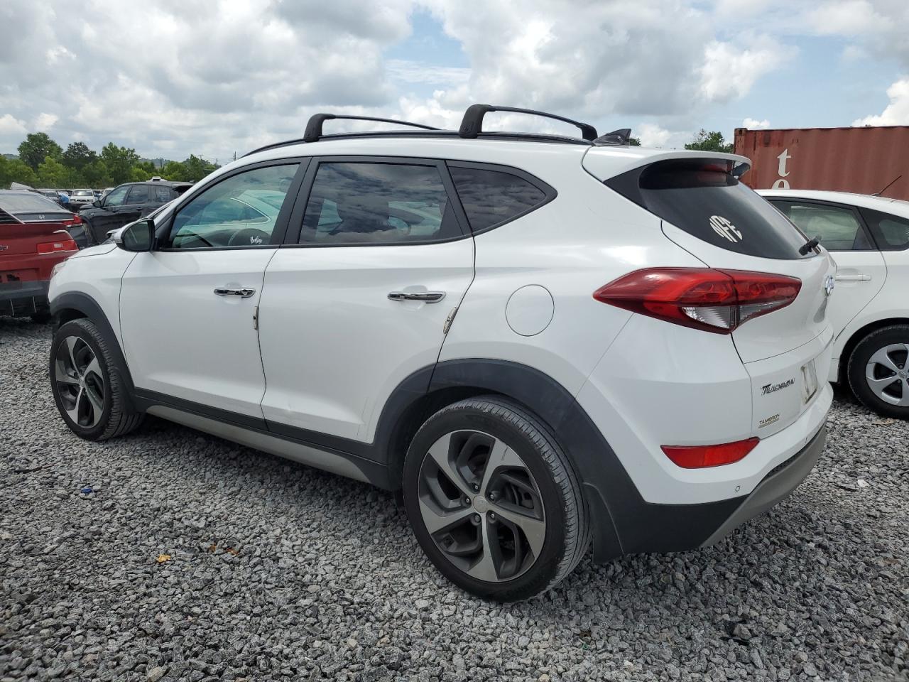 2018 Hyundai Tucson Value VIN: KM8J33A28JU767985 Lot: 62701125