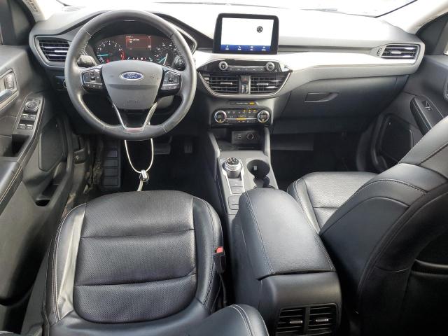  FORD ESCAPE 2021 Srebrny