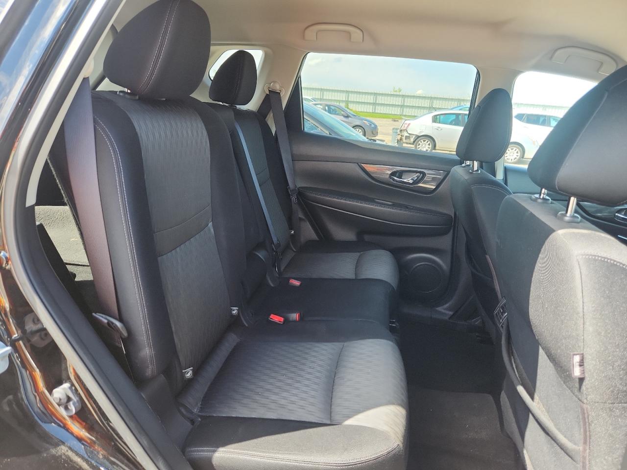 2017 Nissan Rogue S VIN: JN8AT2MV8HW268207 Lot: 62651275