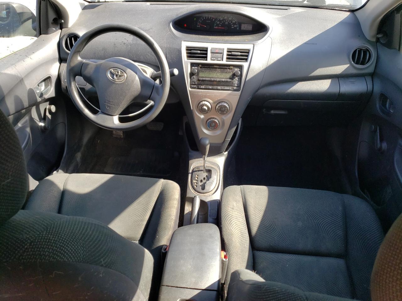2009 Toyota Yaris VIN: JTDBT903194051740 Lot: 62579315