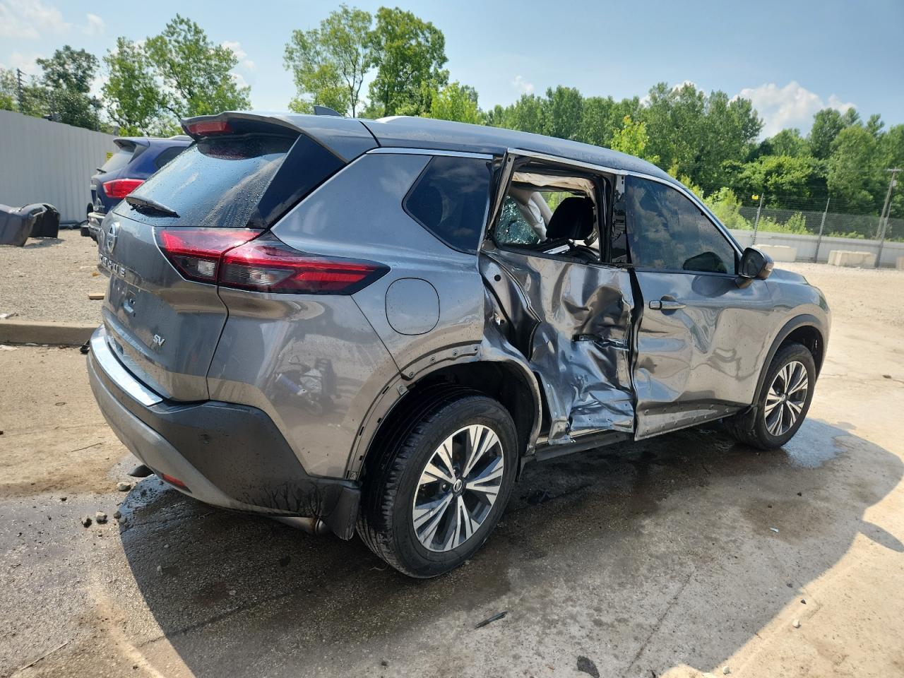 NISSAN ROGUE 2021 VIN 5N1AT3BA8MC717541 zdjęcie 3