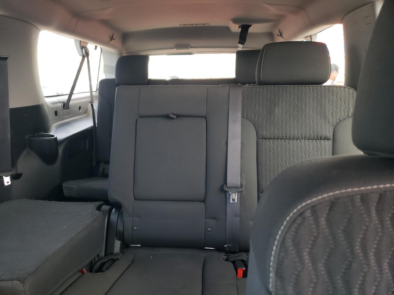 2016 Chevrolet Suburban C1500 VIN: 1GNSCKECXGR436608 Lot: 62534755