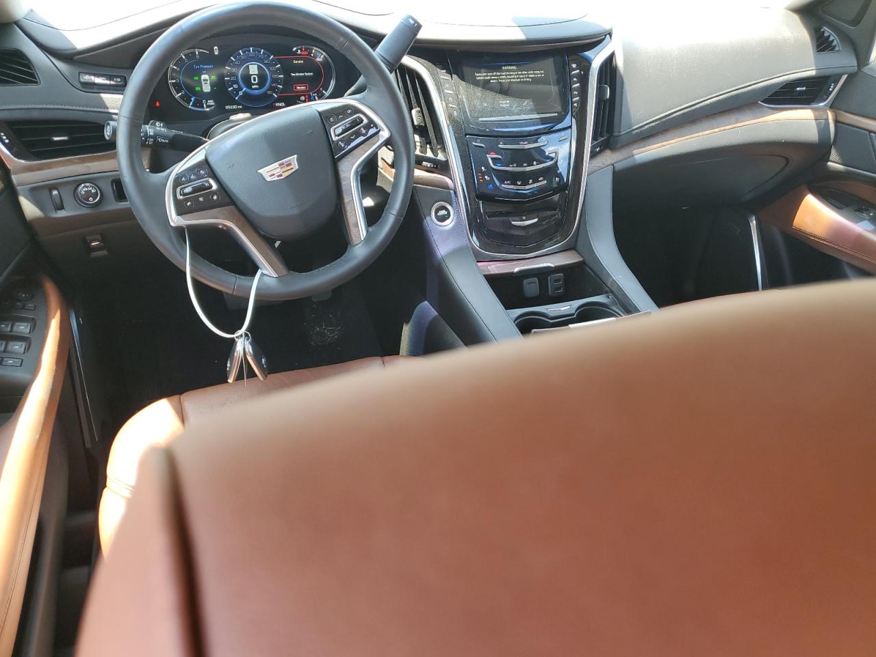 2018 Cadillac Escalade Premium Luxury VIN: 1GYS3CKJ1JR145028 Lot: 61729235