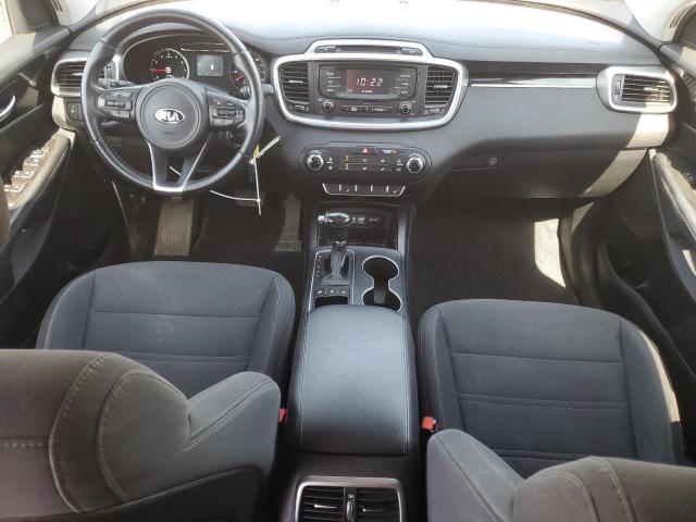  KIA SORENTO 2016 Srebrny