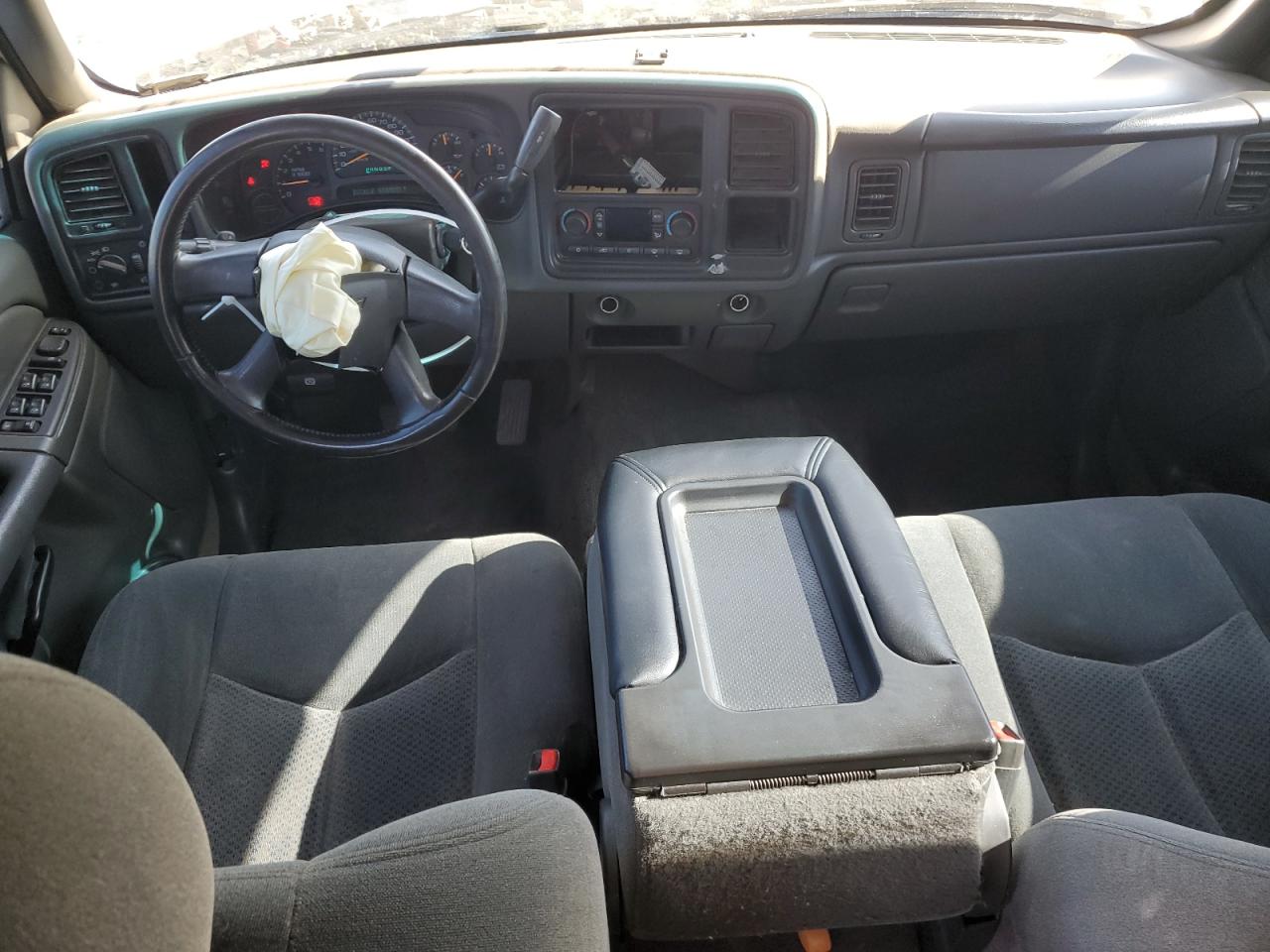 2004 Chevrolet Silverado C1500 VIN: 2GCEC13T841325739 Lot: 62288135