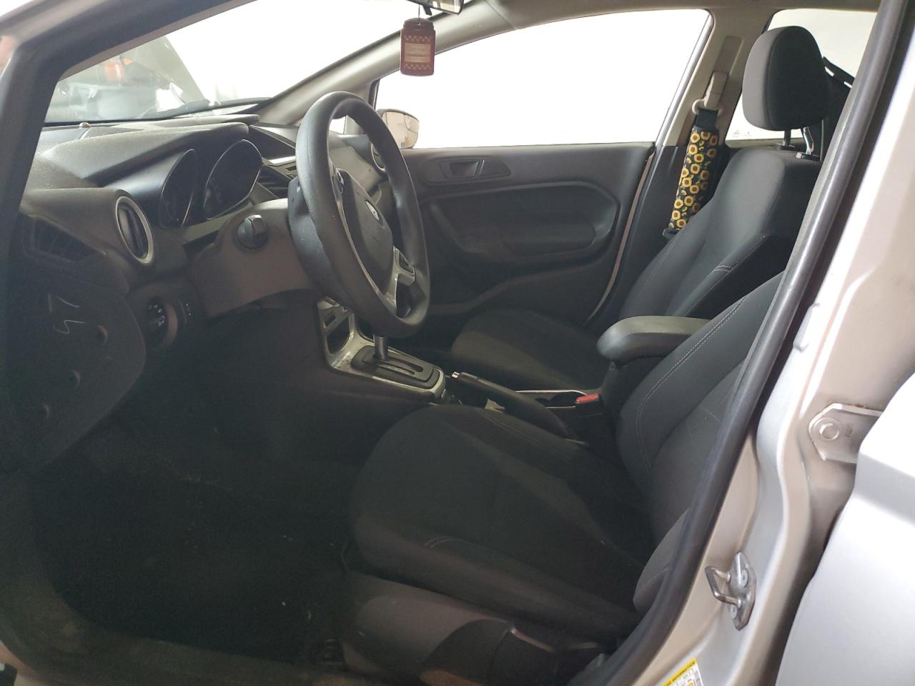 2018 Ford Fiesta Se VIN: 3FADP4BJ3JM109275 Lot: 60797525