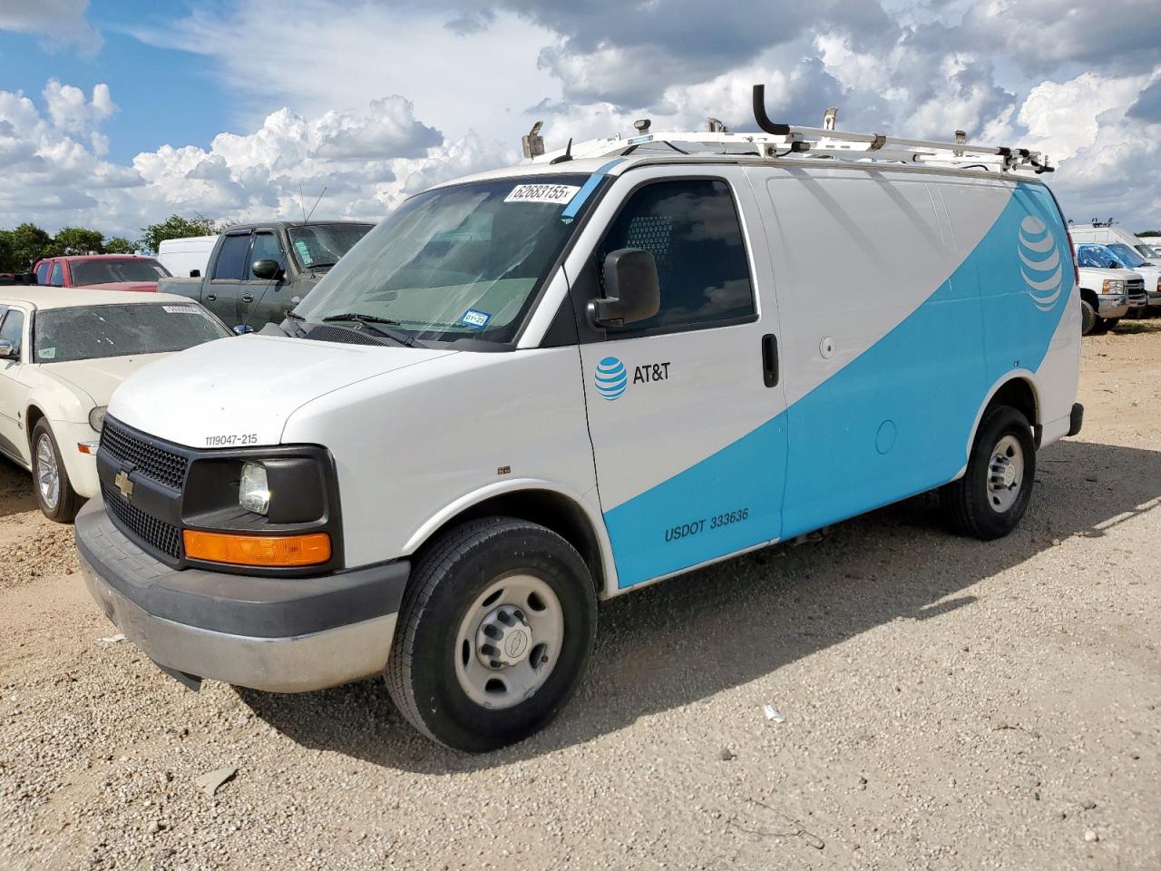 CHEVROLET EXPRESS 2015 VIN 1GCWGFCF2F1131622