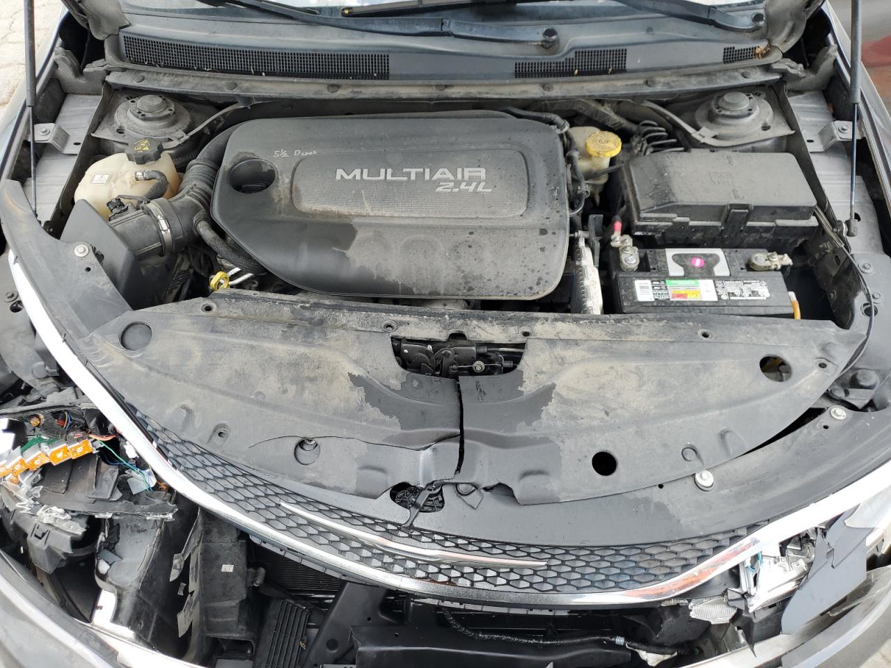 2015 Chrysler 200 C VIN: 1C3CCCCB6FN618376 Lot: 62946105