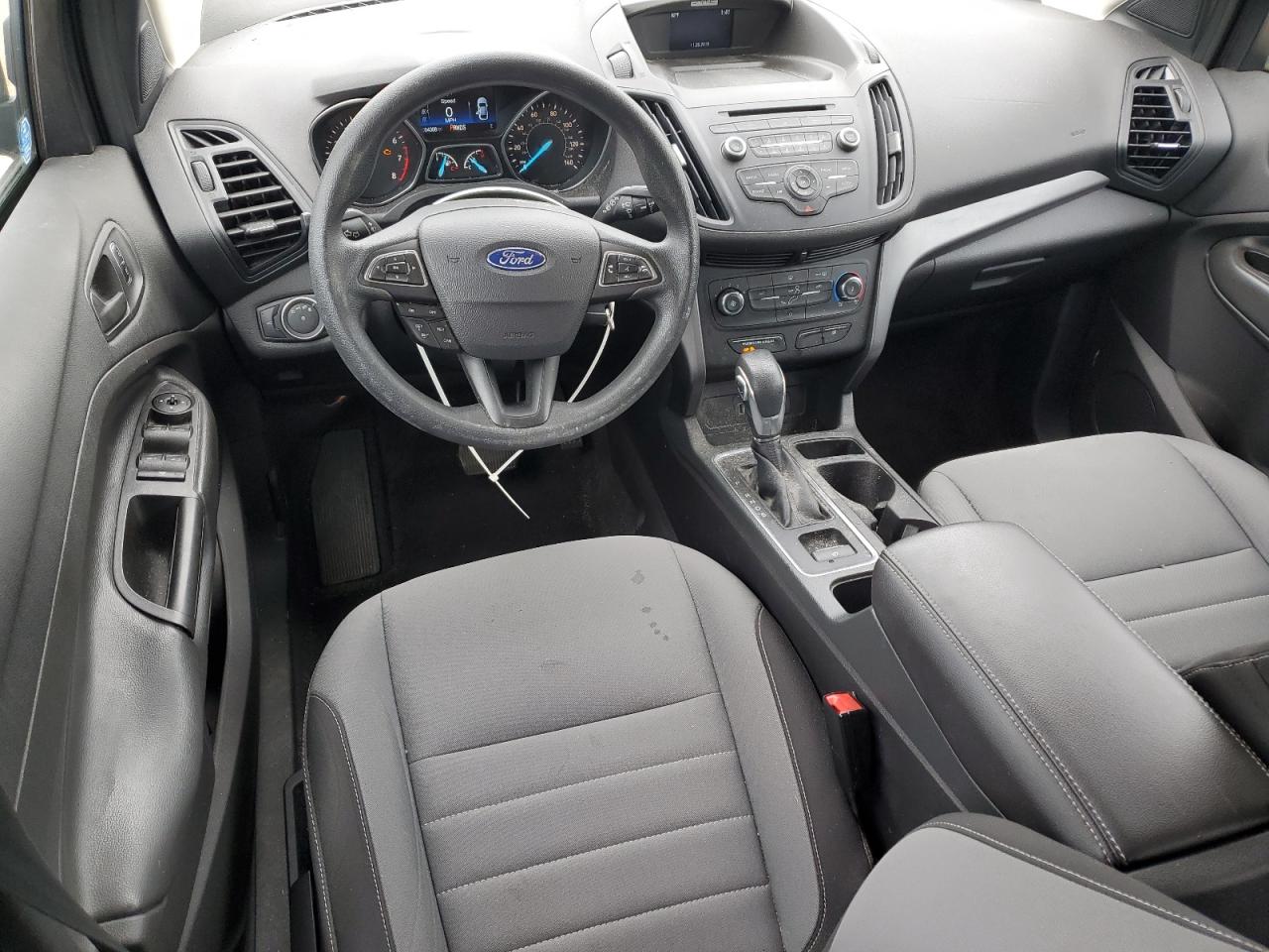 FORD ESCAPE 2017 VIN 1FMCU0F76HUB65797 фото 8