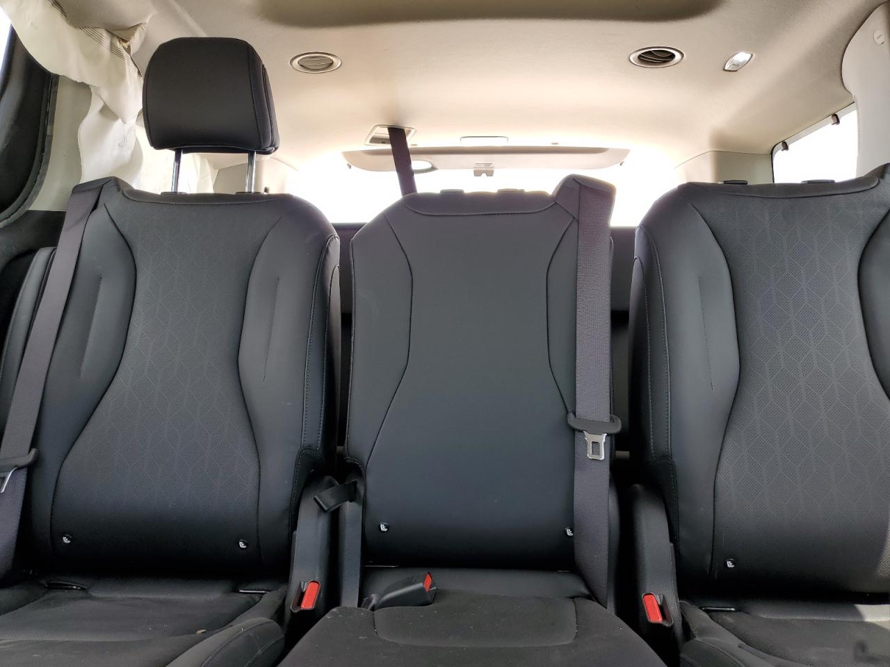 2025 Kia Carnival Sx VIN: KNDNE5KAXS6039219 Lot: 60833595