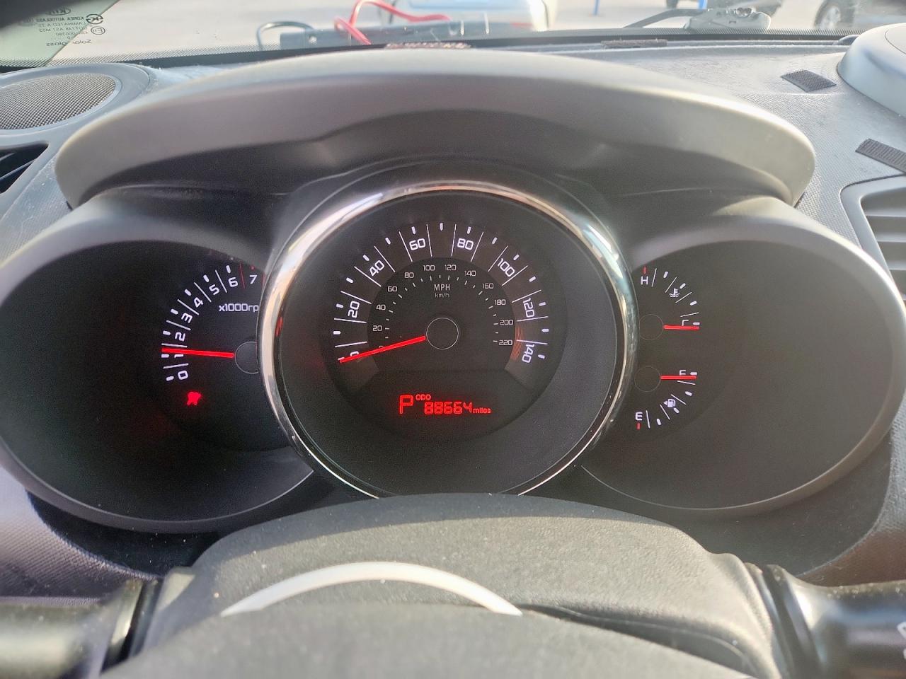 2011 Kia Soul + VIN: KNDJT2A20B7212317 Lot: 62645555
