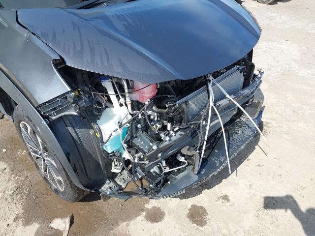 2025 TOYOTA YARIS CROS