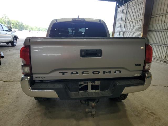 TOYOTA TACOMA 2019 Srebrny