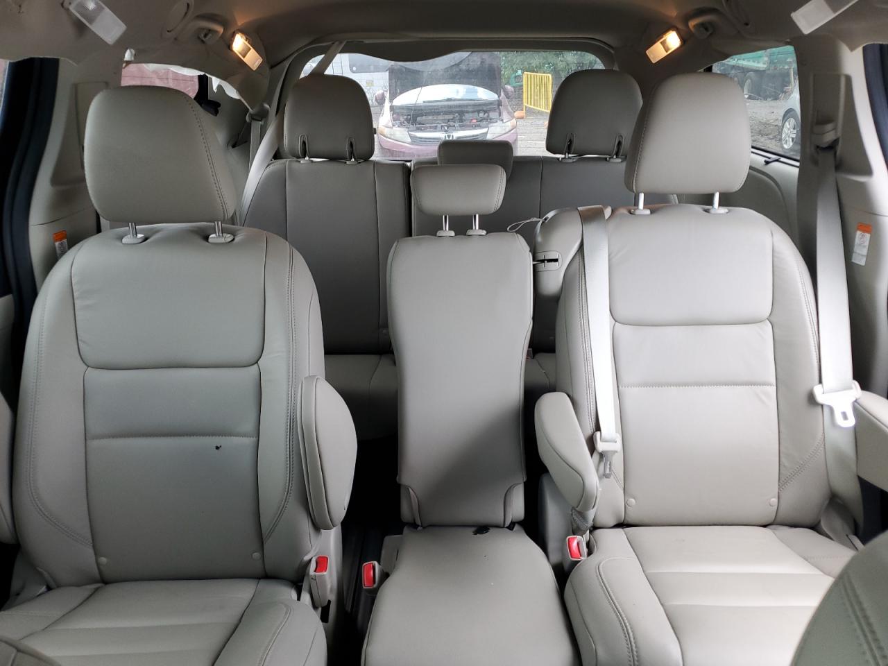 2020 Toyota Sienna Xle VIN: 5TDYZ3DC5LS033799 Lot: 62659655