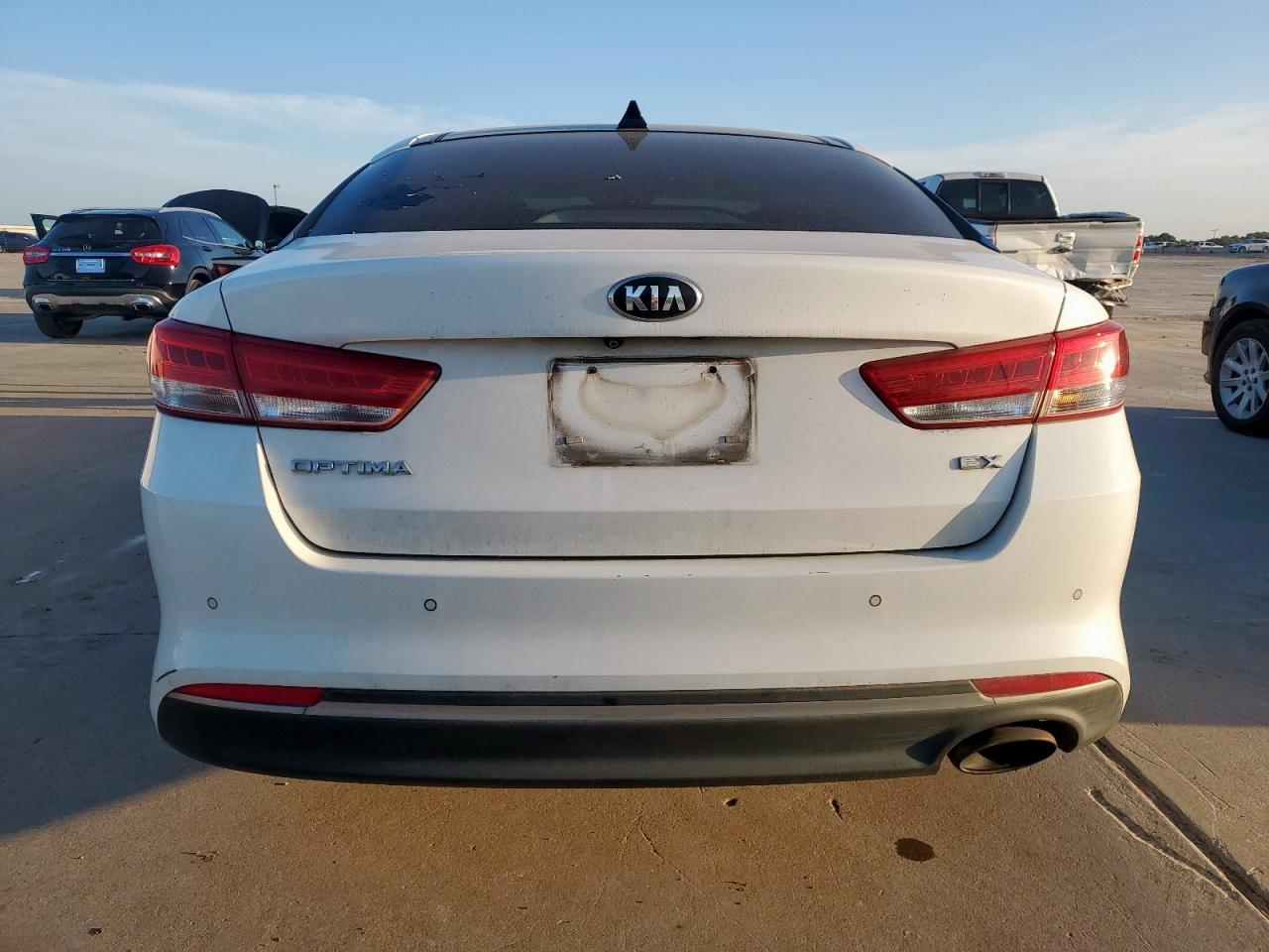 2016 Kia Optima Ex VIN: 5XXGU4L30GG098066 Lot: 62771145