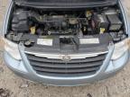 2005 Chrysler Town & Country Touring zu verkaufen in Indianapolis, IN - Side