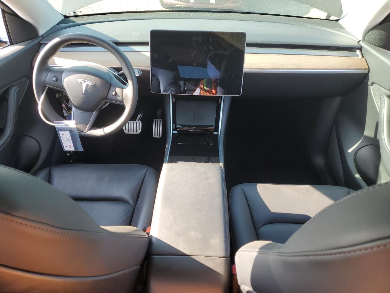 2020 Tesla Model Y VIN: 5YJYGDEF4LF038470 Lot: 61254555