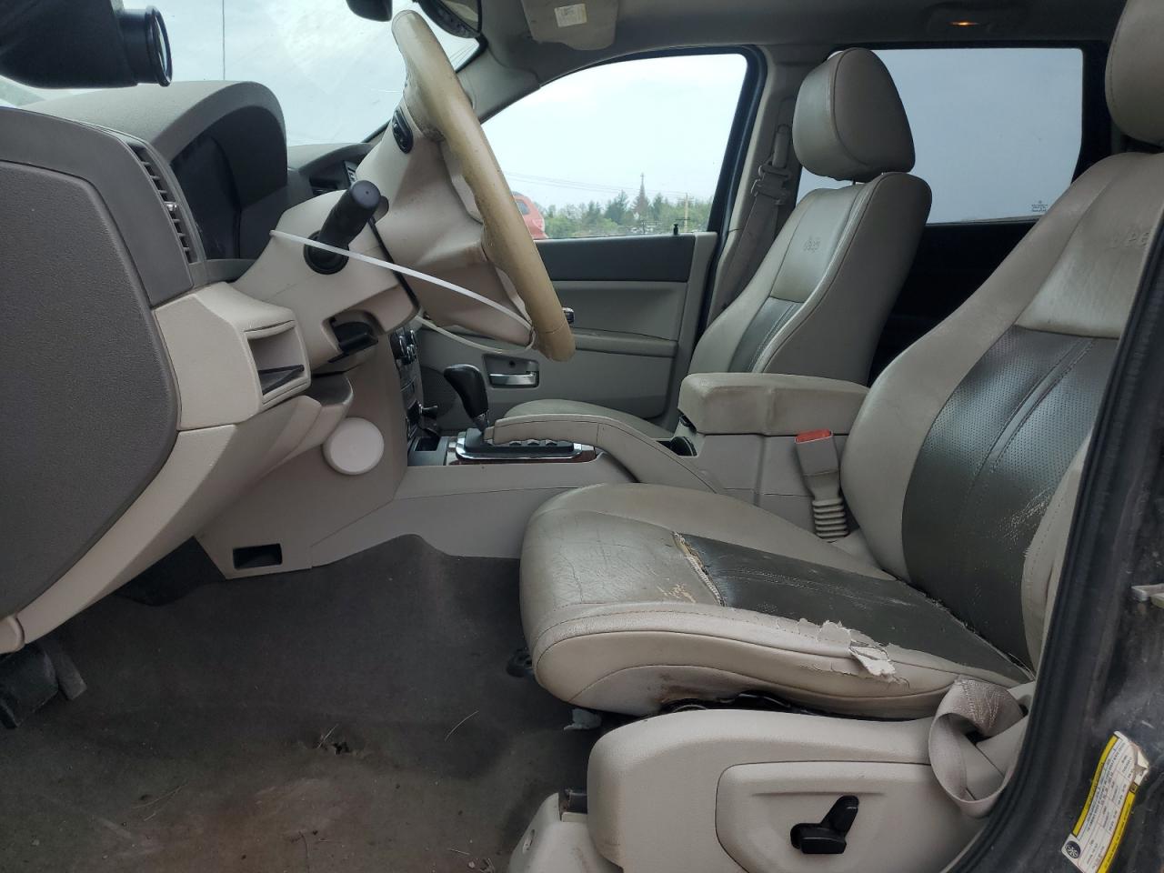 2005 Jeep Grand Cherokee Limited VIN: 1J4HR58205C650748 Lot: 60272075