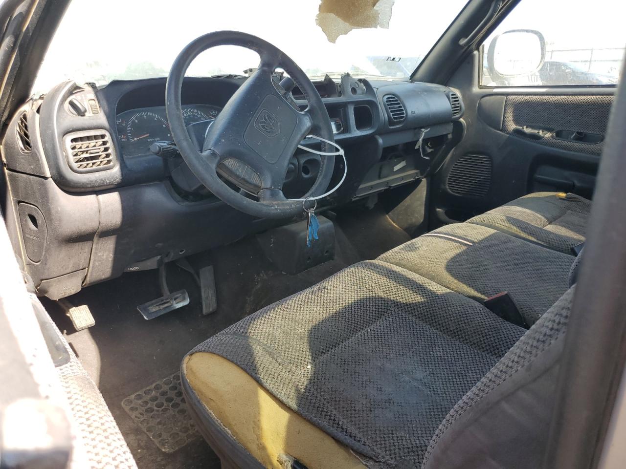 2001 Dodge Ram 2500 VIN: 3B7KC26Z61M266400 Lot: 62605135