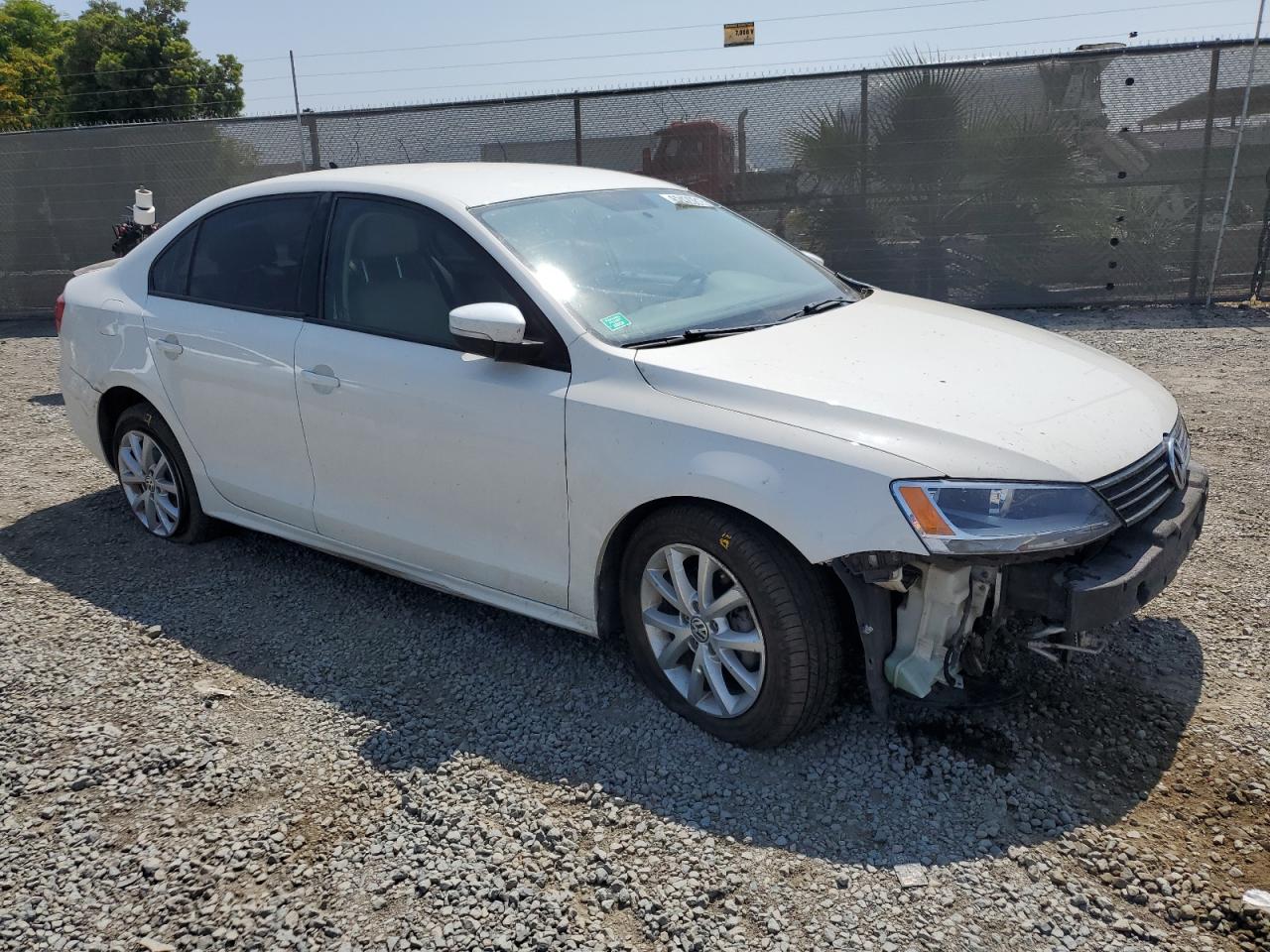 VOLKSWAGEN JETTA 2011 VIN 3VWBX7AJ4BM050482 photo 4