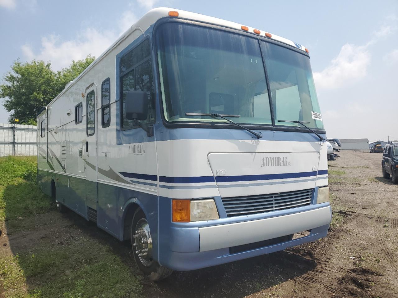 2003 Workhorse Custom Chassis Motorhome Chassis W2 for Sale in Portland, MI - Normal Wear