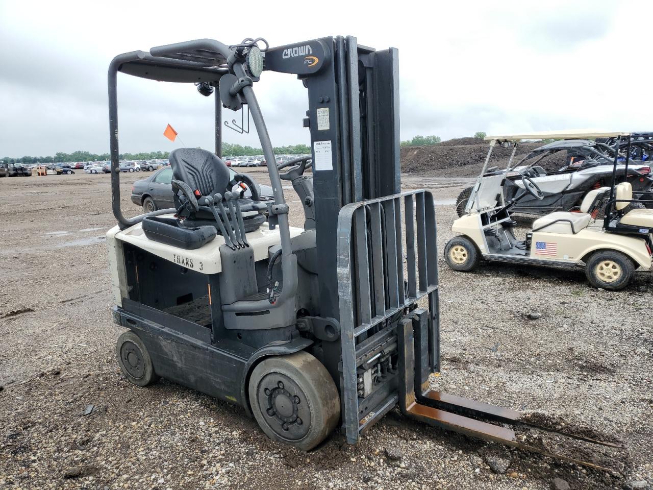 Elgin, IL에서 판매 중인 2014 Crown Forklift - Mechanical