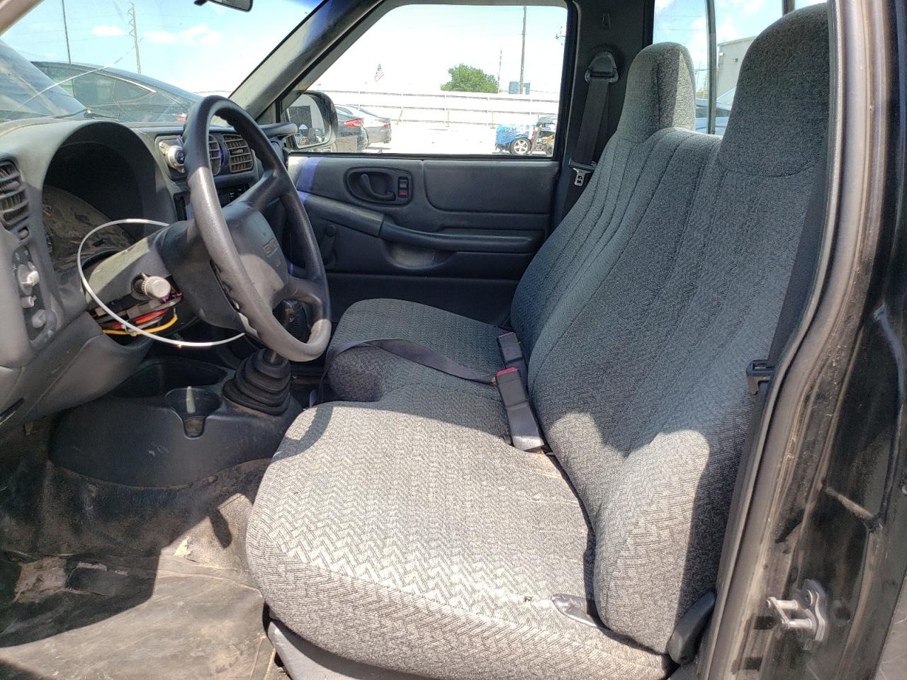 1999 GMC Sonoma VIN: 1GTCS1449X8517786 Lot: 61227165