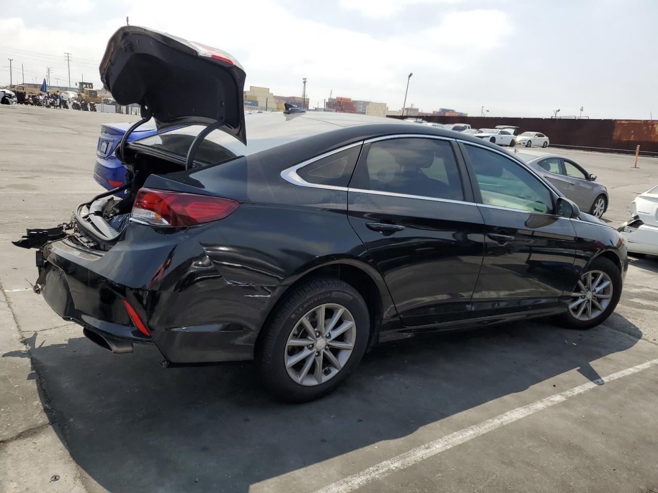 HYUNDAI SONATA 2019 VIN 5NPE24AF5KH750266 photo 3